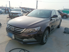 众泰Z700 2016款 1.8T DCT豪华型