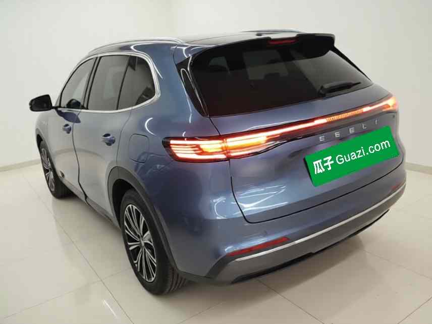 吉利银河 银河星舰7 EM-i 2025款 120km 领航版(3)
