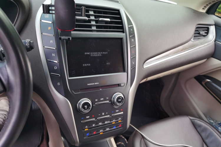 林肯MKC 2017款 2.0T 四驱尊雅版局部细节16