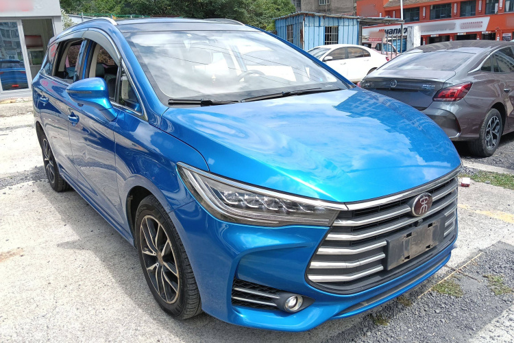 比亚迪 宋MAX 2017款 1.5T 自动智联精英型 7座车身外观3