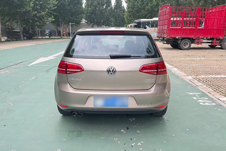 大众 高尔夫 2016款 230TSI 自动舒适型车身外观6002