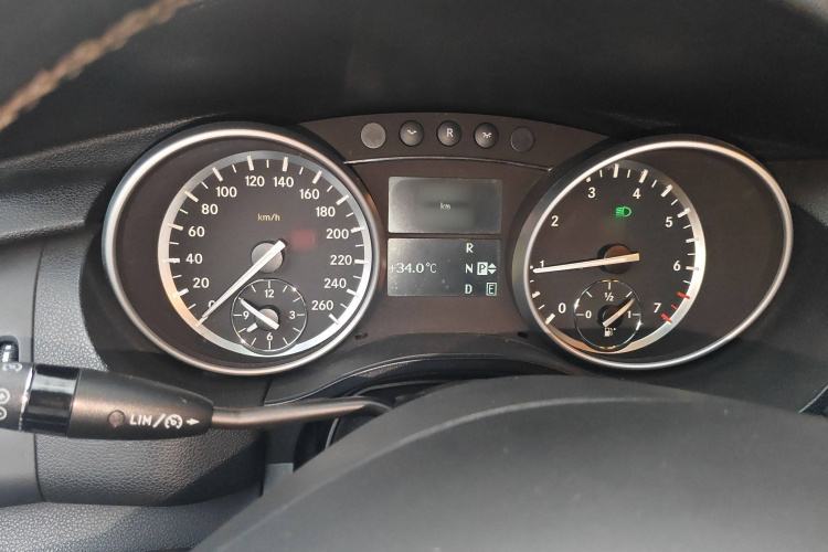 奔驰R级 2010款 R 300 L 豪华型局部细节14