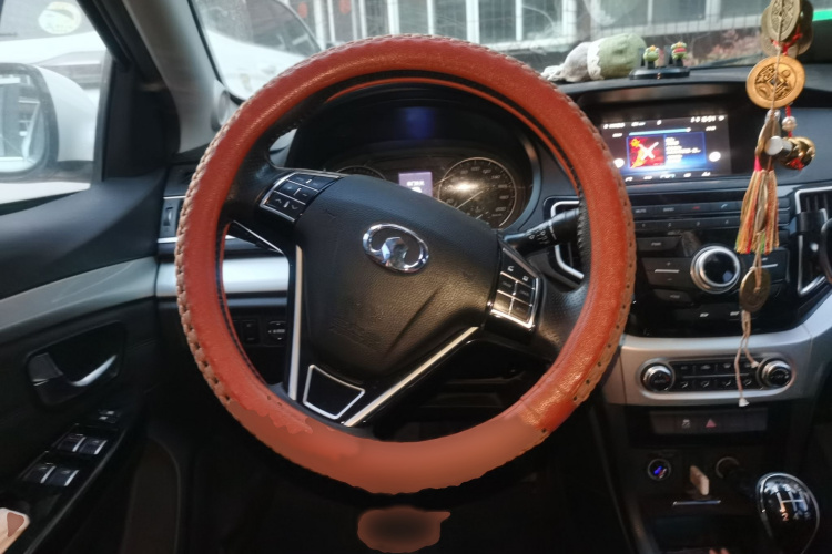 长城C30 2016款 1.5L 手动豪华型局部细节13