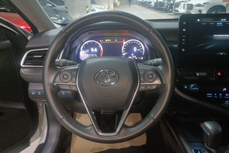 丰田 凯美瑞 2021款 2.5S 锋尚版中控内饰13