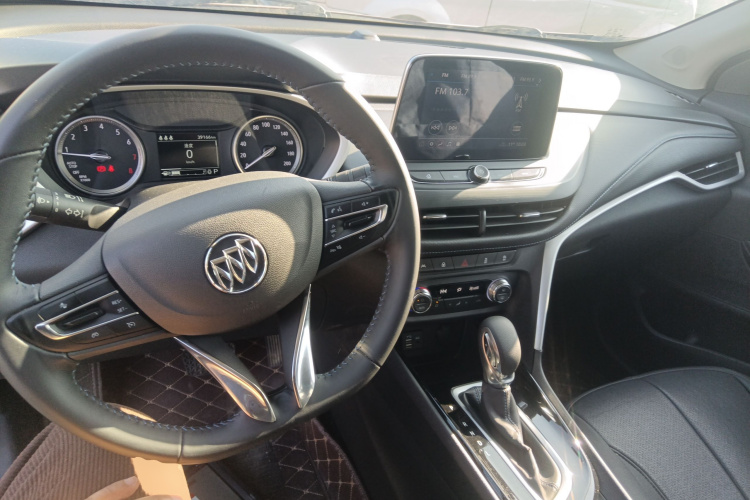 别克 昂科拉 2020款 20T CVT精英型中控内饰7002