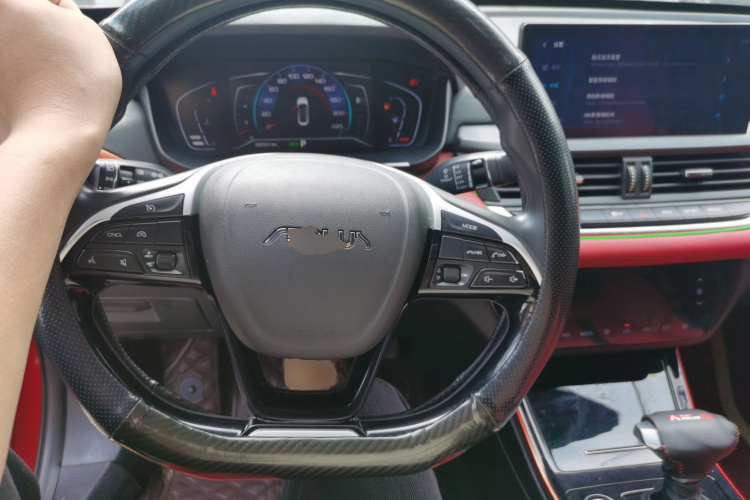 东风风神 奕炫 2021款 230T 自动追影骑士版中控内饰12