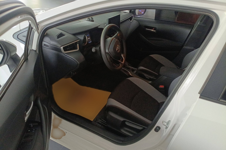 丰田 卡罗拉 2023款 1.2T 先锋版中控内饰7003