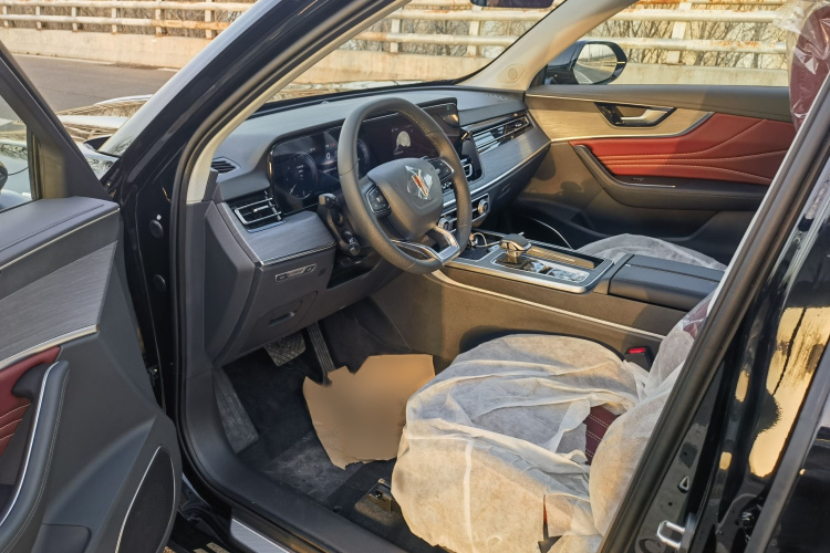 红旗HS5 2026款 2.0T 两驱旗韵Pro版中控内饰7001