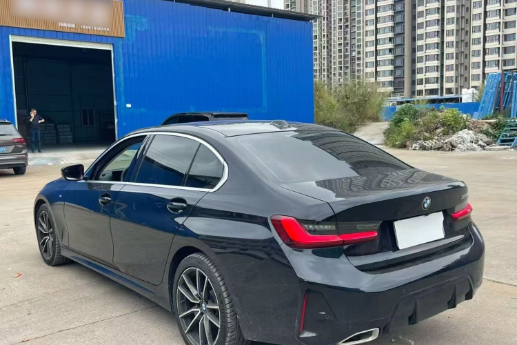 宝马3系 2025款 325Li M运动套装车身外观6003