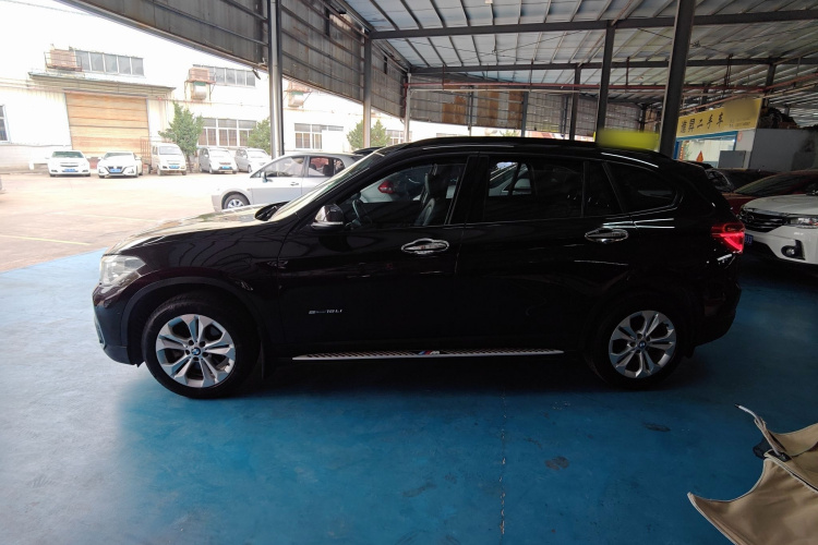 宝马X1 2016款 sDrive18Li 尊享型车身外观6001