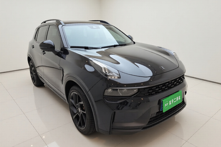 领克01 2021款 2.0TD 四驱暗夜版车身外观3