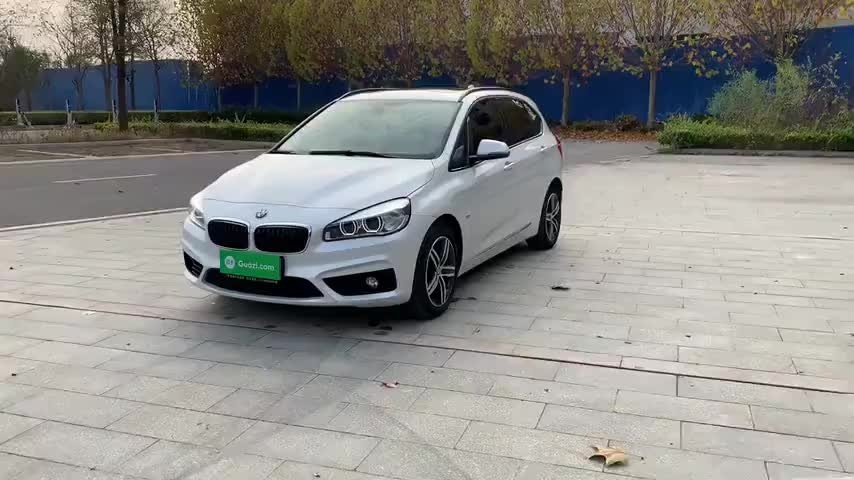 宝马2系旅行车 2016款 218i 运动设计套装实拍1