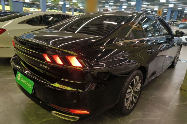 标致508 2022款 508L 360THP PureTech 驾趣版车身外观7