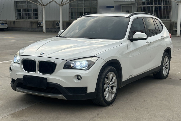 宝马X1 2013款 sDrive18i 时尚型车身外观1