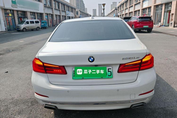 宝马5系新能源 2019款 改款 530Le 先锋版车身外观6