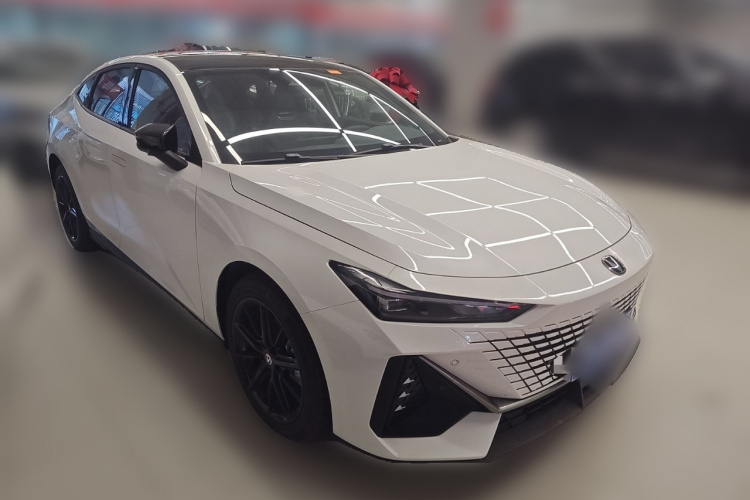 长安UNI-V 2024款 1.5T 高能版车身外观3