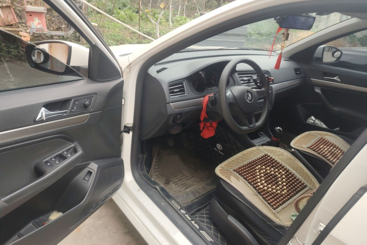 大众 2019款 朗逸启航 1.5L 手动风尚版 国VI中控内饰7003