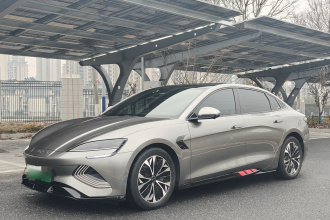 比亚迪 海豹 2023款 冠军版 700km 尊贵型