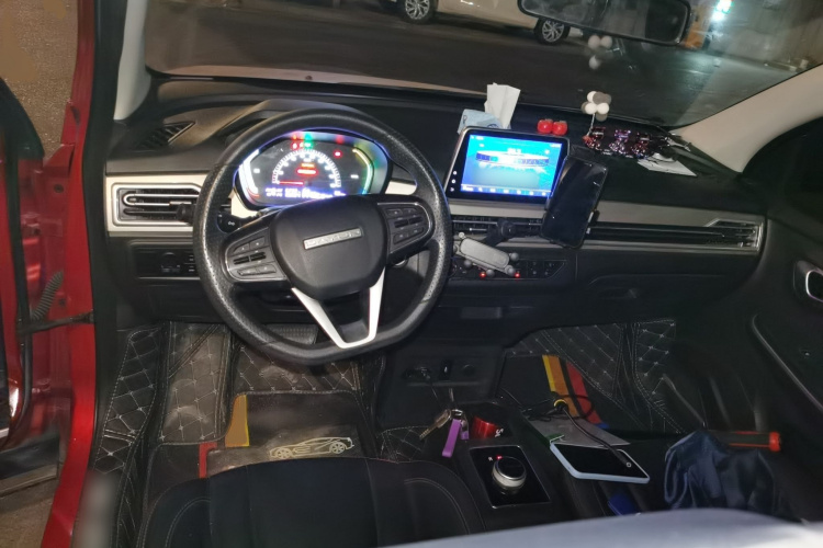 大运 悦虎 2022款 30.66kWh 两驱标准版中控内饰7002