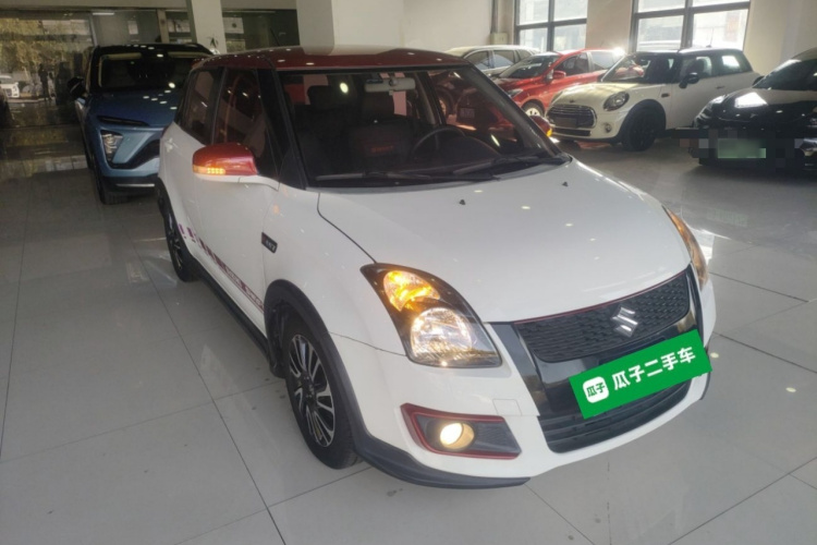 铃木 雨燕 2016款 1.5L 自动时尚型酷玩版车身外观6002