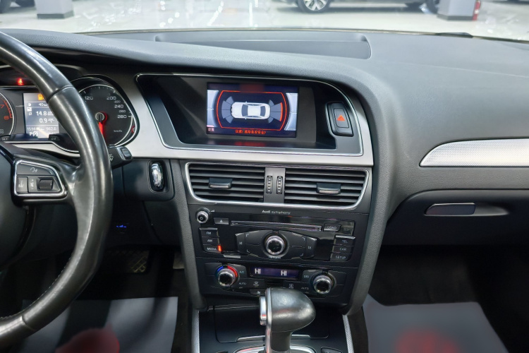 奥迪A4L 2015款 35 TFSI 自动标准型局部细节16