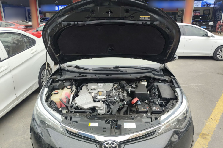 丰田 雷凌 2017款 改款 185T CVT精英版 国V机舱底盘24