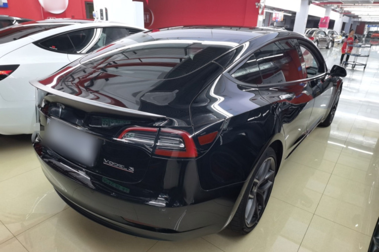 特斯拉 Model 3 2022款 Performance高性能全轮驱动版车身外观7