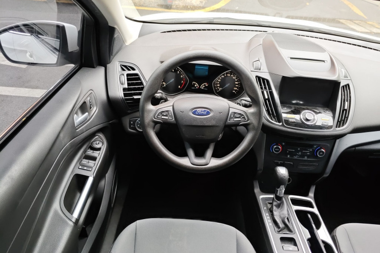 福特 翼虎 2017款 EcoBoost 180 两驱精翼型局部细节13