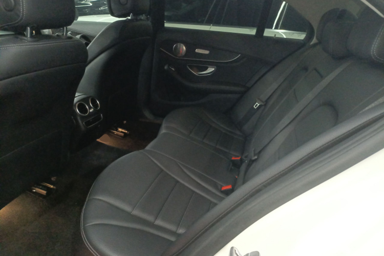 奔驰C级 2020款 改款 C 200 L 时尚型运动版中控内饰7004