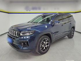 Jeep 大指挥官 2022款 2.0T 两驱精英版