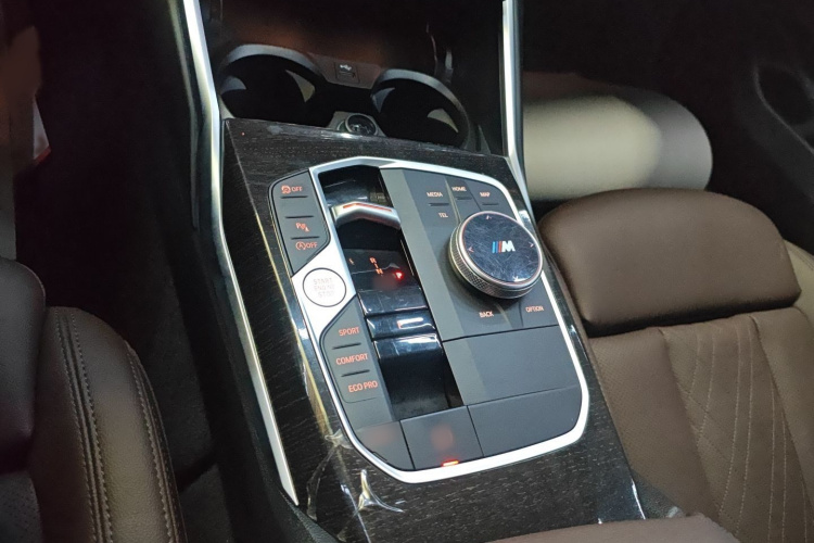 宝马3系 2023款 325Li M运动套装局部细节18