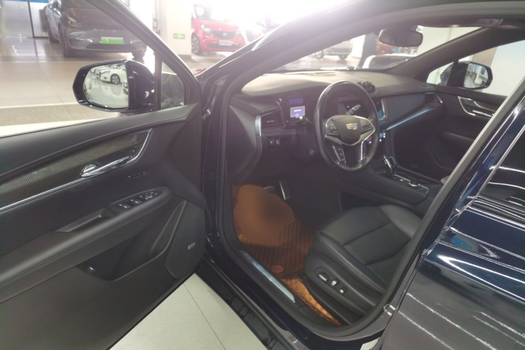 凯迪拉克XT5 2022款 2.0T 四驱尊贵型中控内饰20