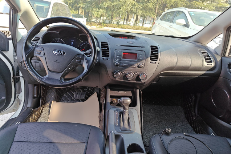 起亚K3S 2014款 1.6L 自动GLS中控内饰12