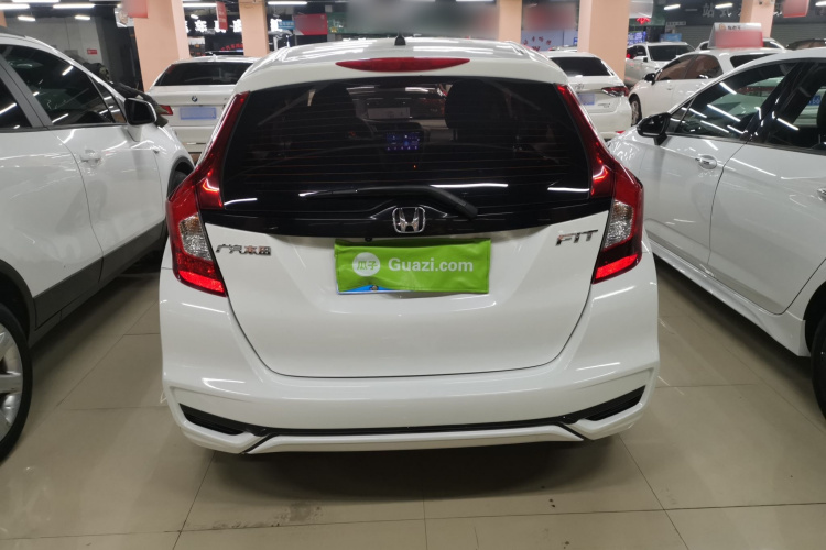 本田 飞度 2018款 1.5L CVT舒适天窗版车身外观6