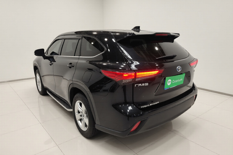 丰田 汉兰达 2023款 2.5L智能电混双擎两驱精英版 5座车身外观5