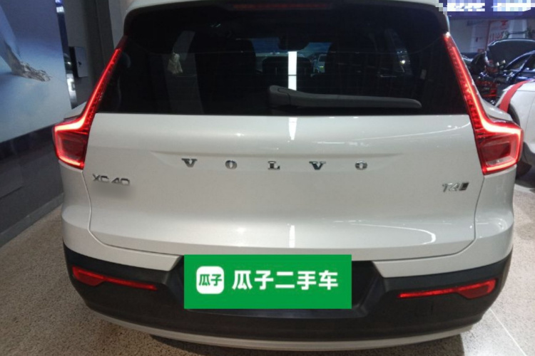 沃尔沃XC40 2022款 T4 四驱智远豪华版车身外观6