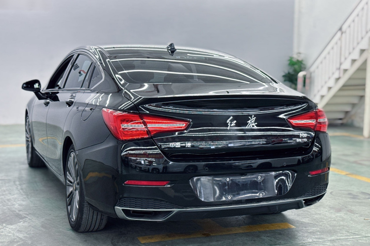 红旗H5 2020款 1.8T 自动智联旗享版车身外观6004