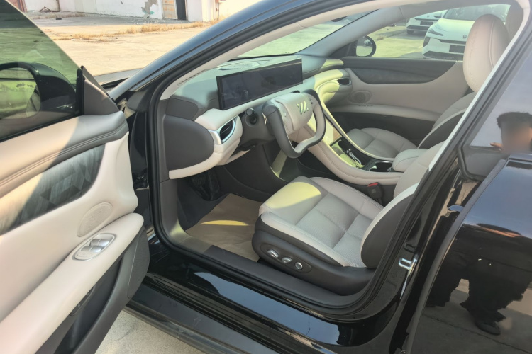 智己汽车 智己L6 2024款 Max 标准版中控内饰7003