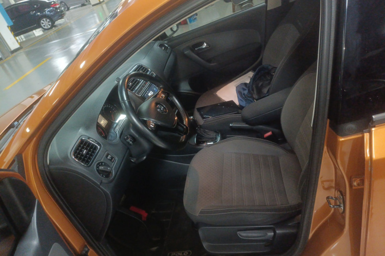 大众 2014款 1.6L Cross Polo 自动局部细节19