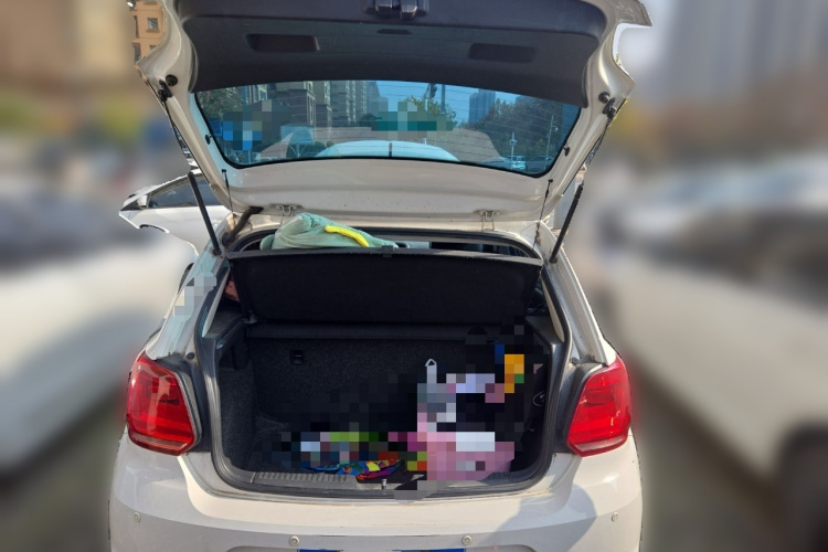 大众 Polo 2014款 1.4L 手动风尚版局部细节23