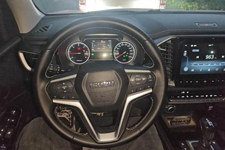 五十铃 D-MAX 2021款 1.9T自动四驱柴油Global引领型RZ4E局部细节13