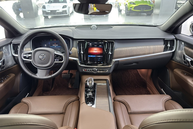 沃尔沃S90 2025款 B5 智雅豪华版中控内饰7002