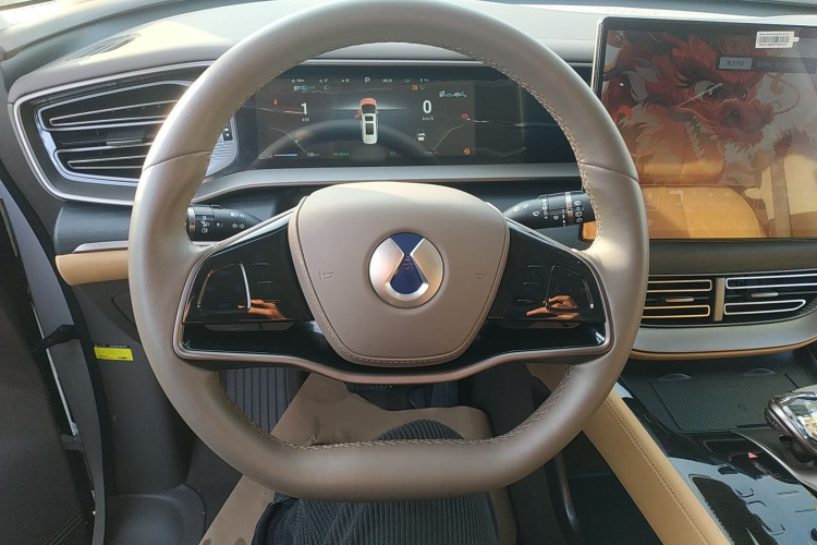 腾势D9 2022款 DM-i 970 四驱尊荣型中控内饰13