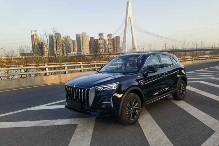 红旗HS5 2026款 2.0T 两驱旗韵Pro版车身外观1