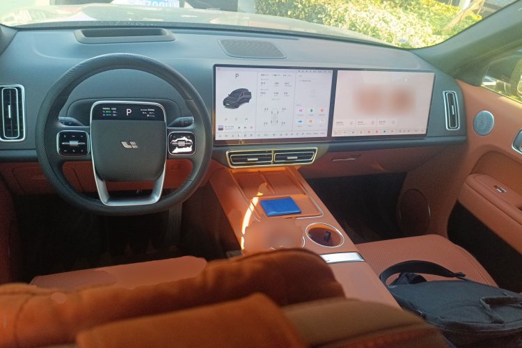 理想汽车 理想L8 2024款 Max中控内饰12