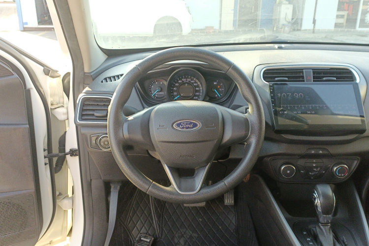 福特 福睿斯 2019款 1.5L 自动质享型中控内饰13