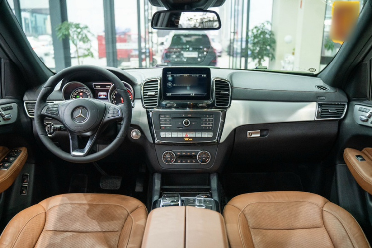 奔驰GLS 2017款 GLS 400 4MATIC时尚型中控内饰7002