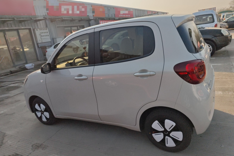 五菱汽车 宏光MINIEV 2025款 四门版 进阶款车身外观4