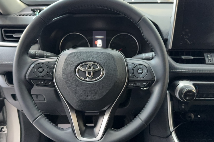 丰田 威兰达 2022款 2.0L CVT两驱豪华版中控内饰7003