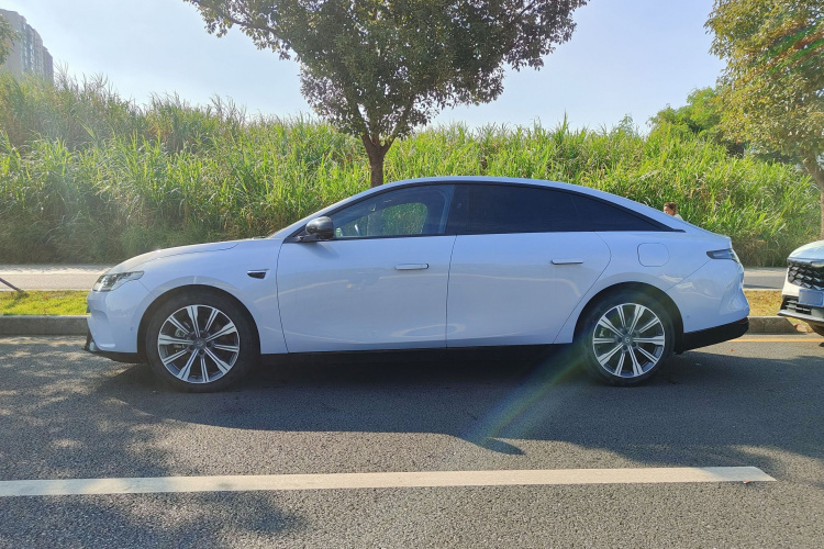 零跑汽车 零跑C01 2023款 增程 316 智享版车身外观6005